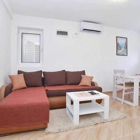 Ban Apartmani Будва Екстер'єр фото