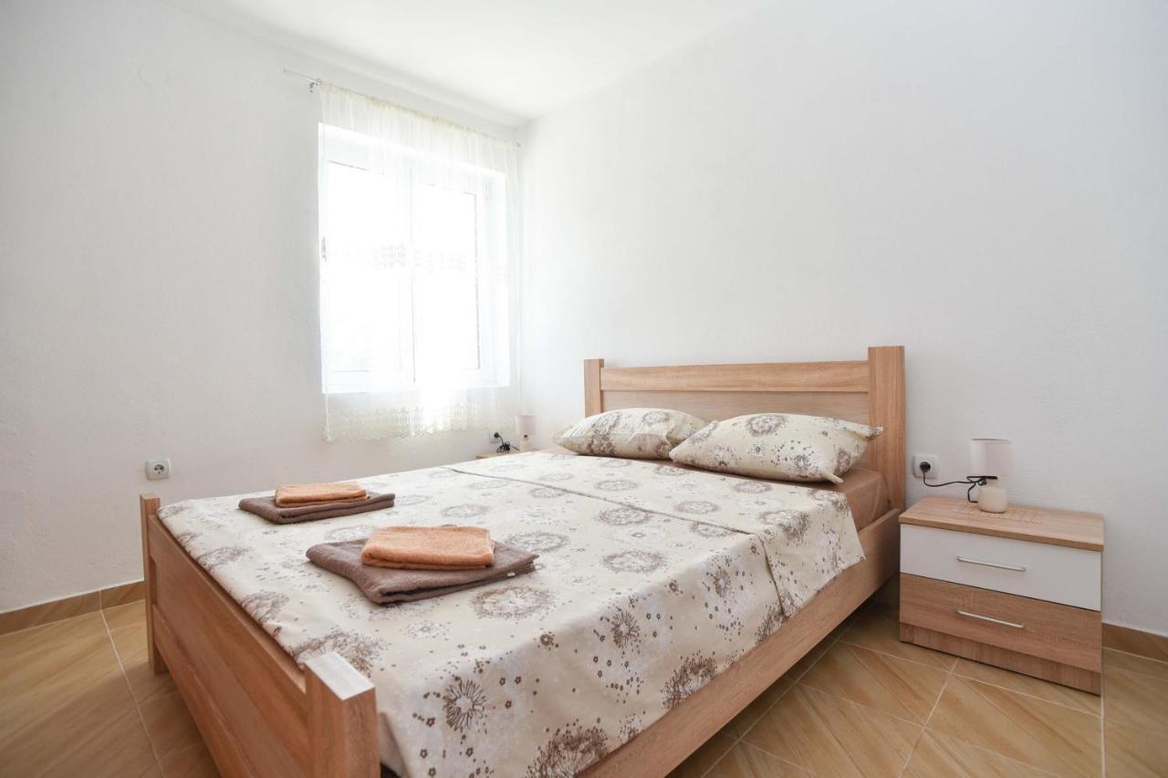 Ban Apartmani Будва Екстер'єр фото
