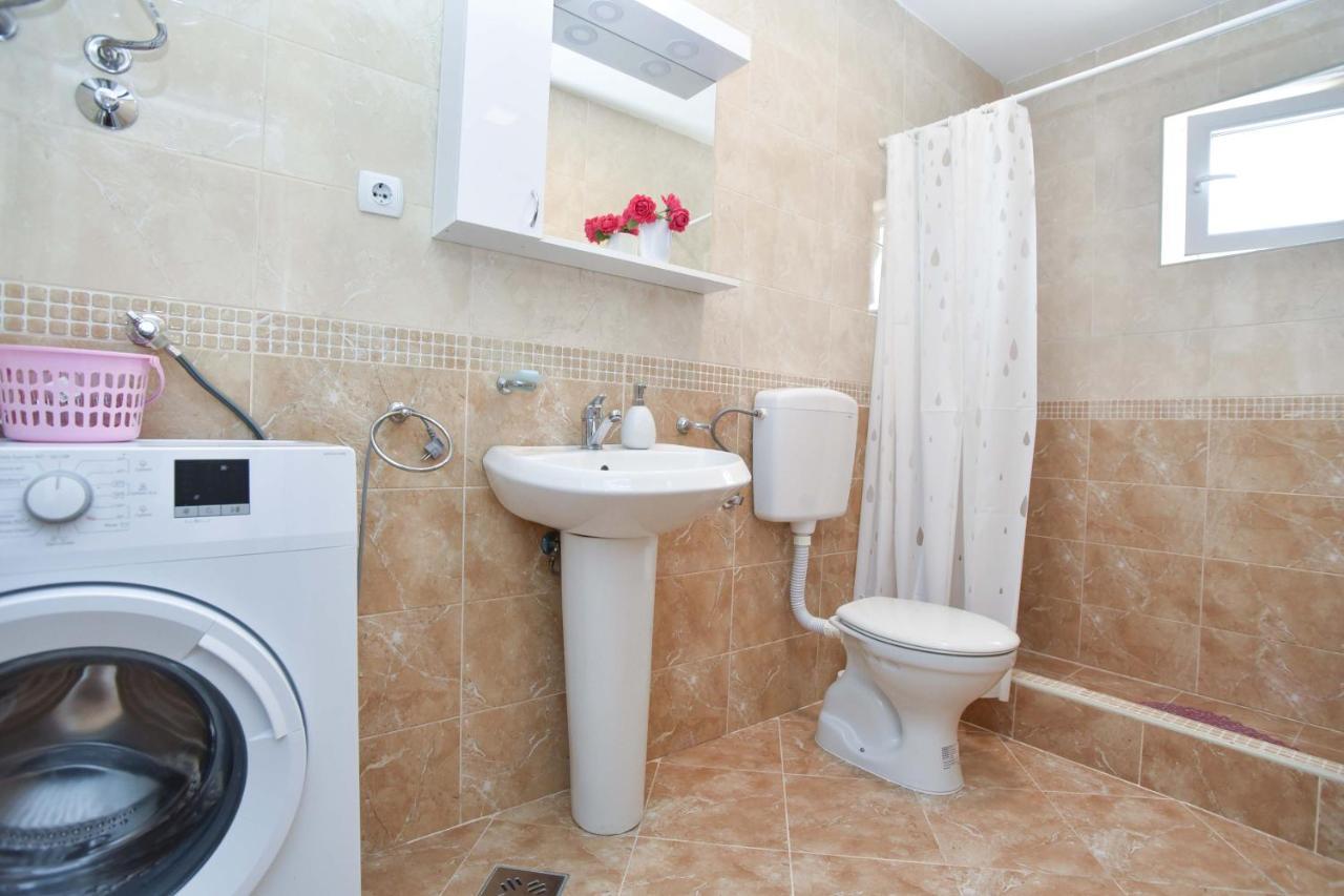 Ban Apartmani Будва Екстер'єр фото