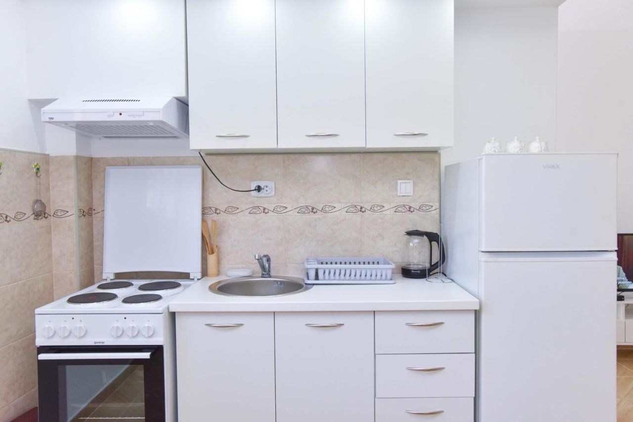 Ban Apartmani Будва Екстер'єр фото